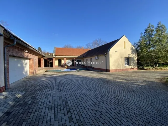 Eladó ház Nagykozár 150 nm