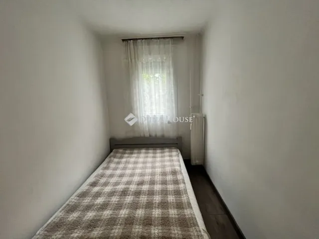 Eladó lakás Pécs, Kertváros 35 nm