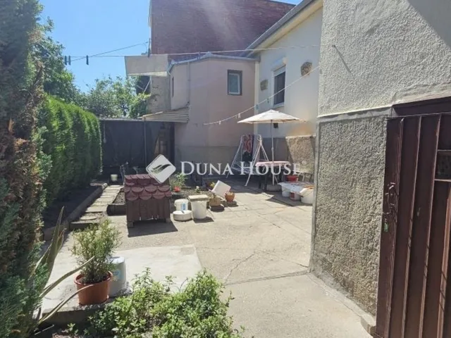 Eladó ház Pécs, Ledina 111 nm
