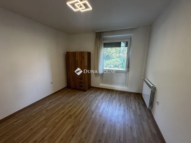 Eladó lakás Pécs, Kertváros 54 nm