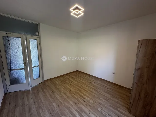 Eladó lakás Pécs, Kertváros 54 nm