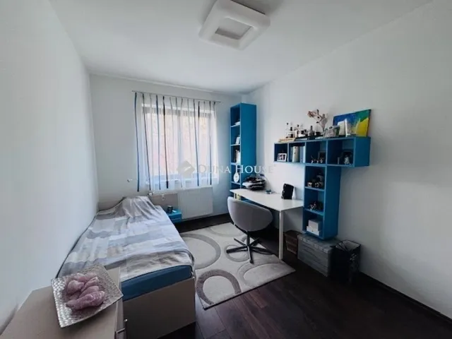 Eladó ház Pécs, Mecsekoldal 174 nm