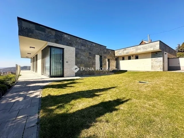 Eladó ház Pécs, Mecsekoldal 223 nm