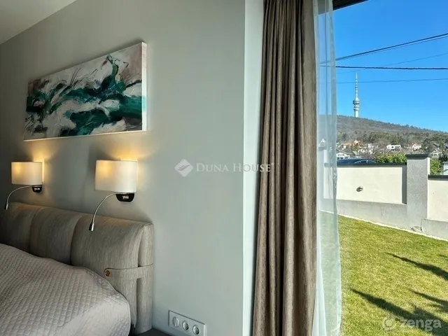 Eladó ház Pécs, Mecsekoldal 223 nm