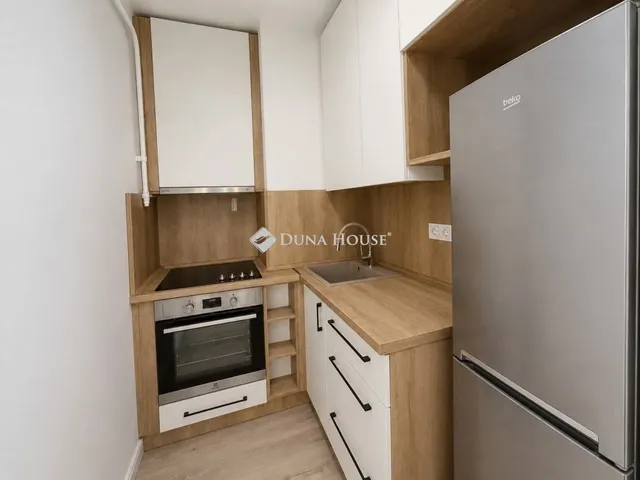 Eladó lakás Pécs, Egyetemváros 35 nm
