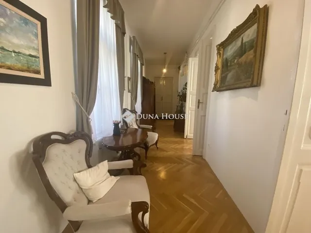 Eladó lakás Pécs, Belváros 132 nm