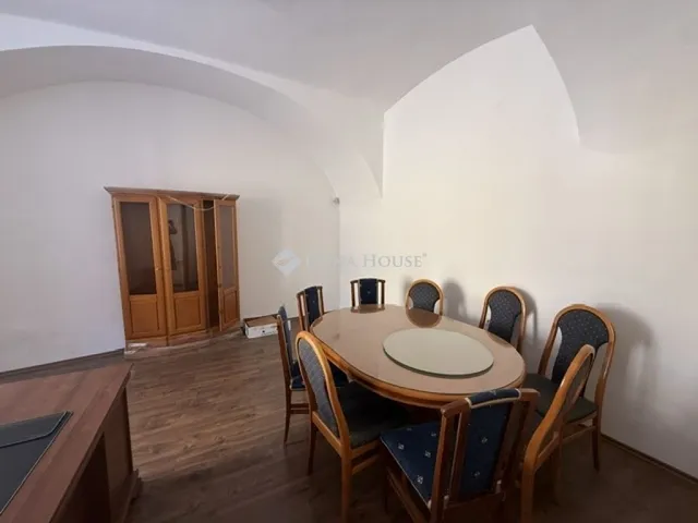 Eladó lakás Pécs 63 nm