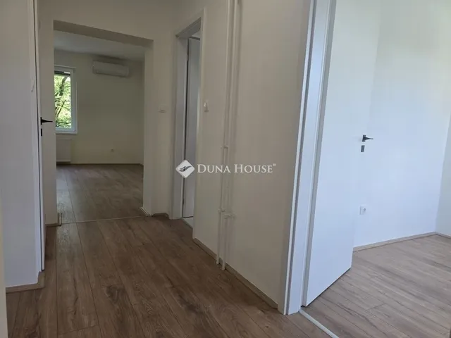 Eladó lakás Pécs, Egyetemváros 60 nm