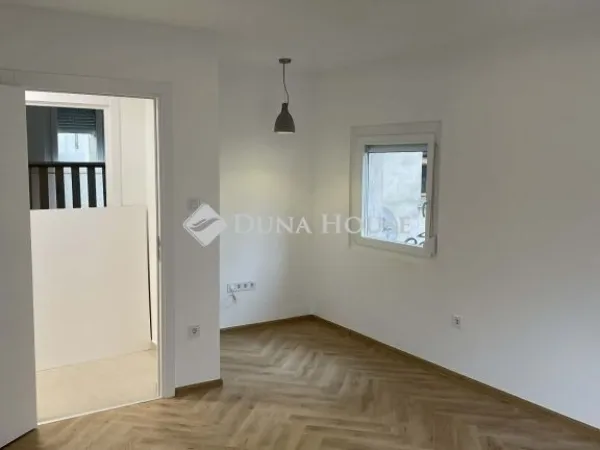 Eladó lakás Pécs, Uránváros 54 nm