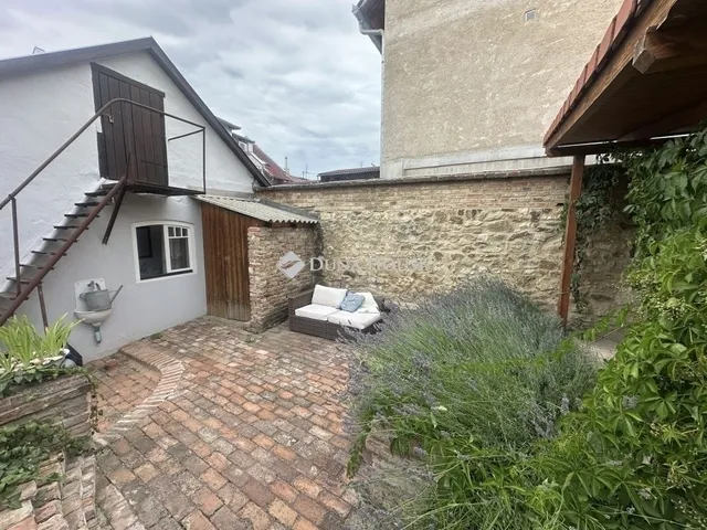 Eladó lakás Pécs, Belváros 85 nm