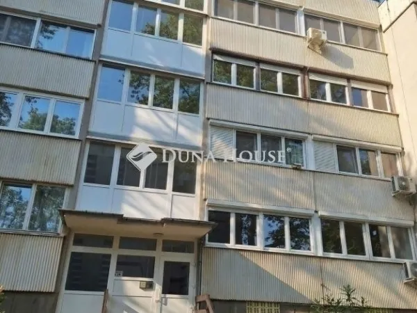 Eladó lakás Pécs, Kertváros 61 nm