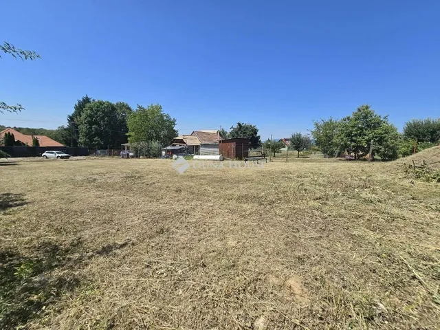 Eladó telek Gyód 863 nm