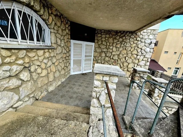 Eladó ház Pécs, Mecsekoldal 350 nm