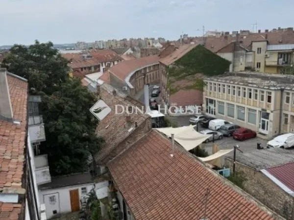 Eladó lakás Pécs 71 nm
