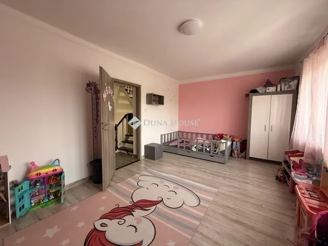 Eladó ház Kozármisleny 139 nm
