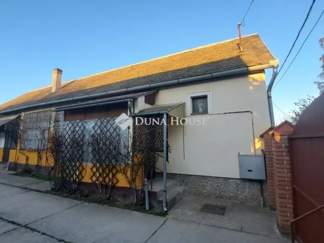 Eladó ház Udvar 85 nm