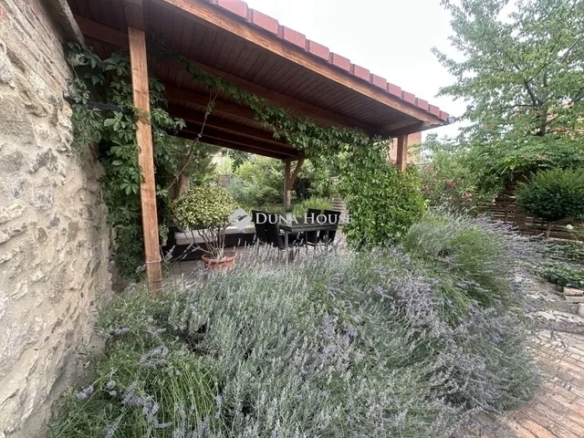Eladó lakás Pécs, Ledina 85 nm