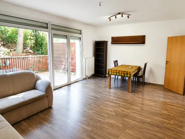 Eladó lakás Pécs, Ürög 95 nm
