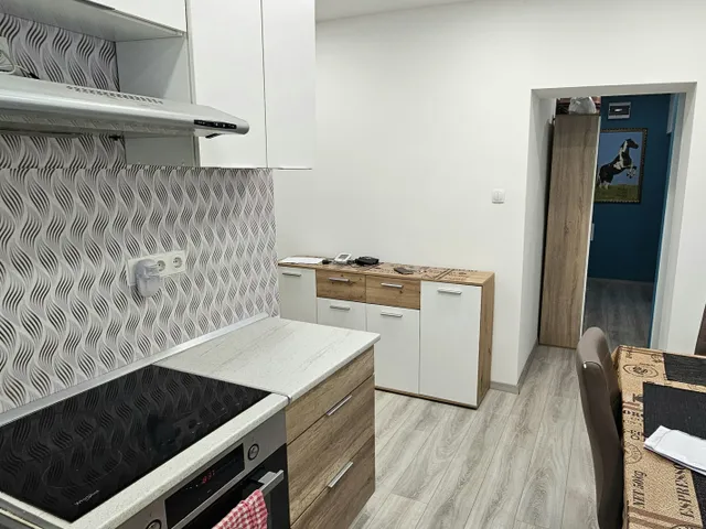 Eladó lakás Pécs, Uránváros 54 nm