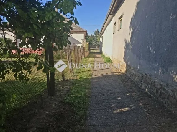 Eladó ház Bóly 73 nm