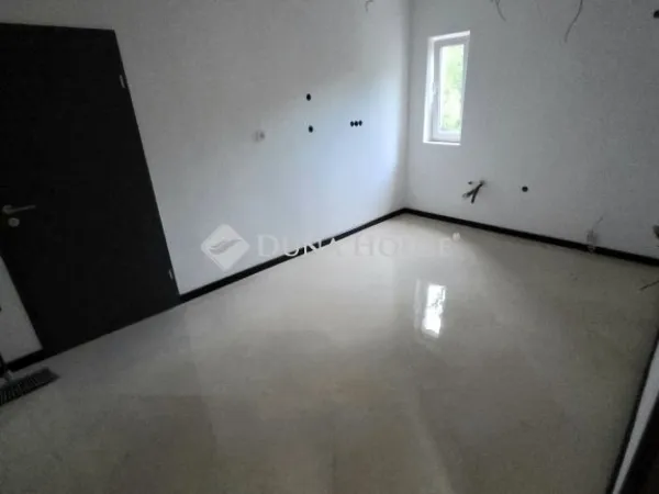 Eladó lakás Pécs, Mecsekoldal 107 nm