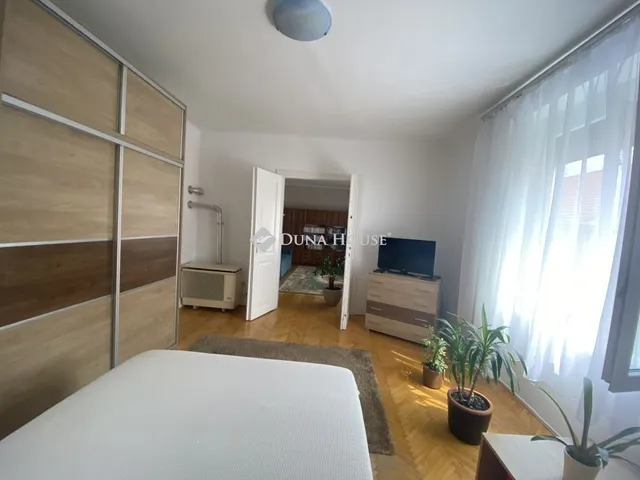 Eladó lakás Pécs 61 nm