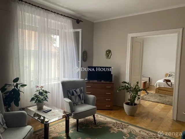 Eladó lakás Pécs 61 nm