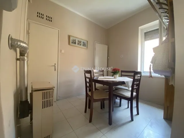 Eladó lakás Pécs 61 nm