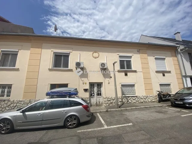 Eladó lakás Pécs 61 nm