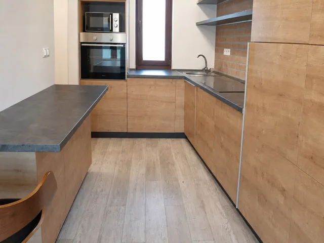 Kiadó téglalakás, Pécs, Belváros