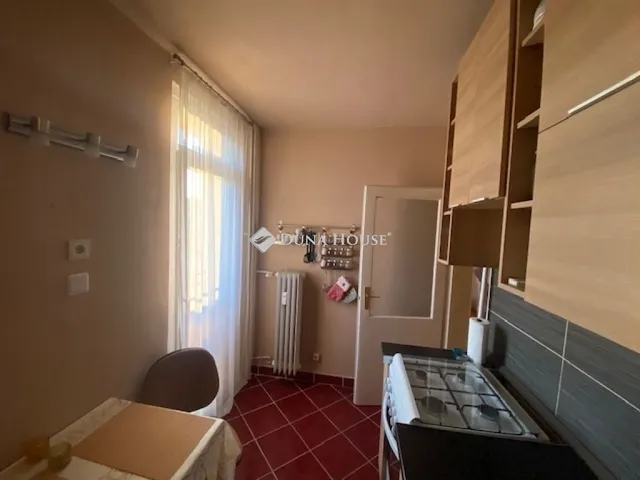 Kiadó lakás Pécs, Egyetemváros 54 nm