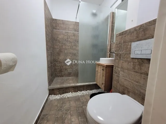 Eladó lakás Pécs, Egyetemváros 35 nm