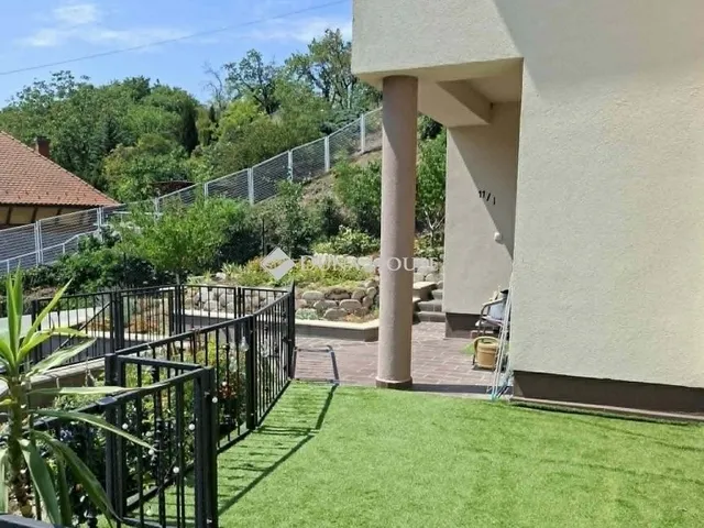 Eladó lakás Pécs, Aranyhegy 153 nm