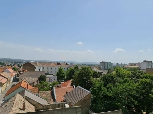 Eladó lakás Pécs, Egyetemváros 52 nm