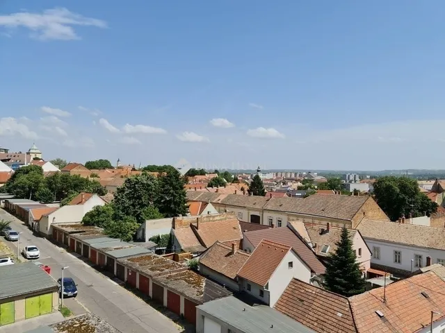 Eladó lakás Pécs, Egyetemváros 52 nm