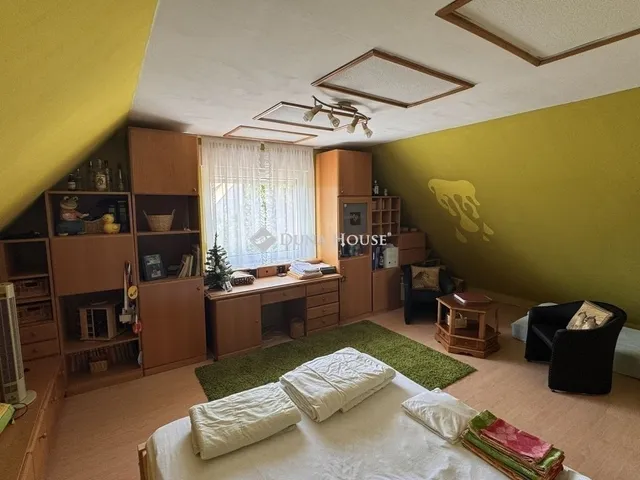 Eladó ház Kozármisleny 170 nm