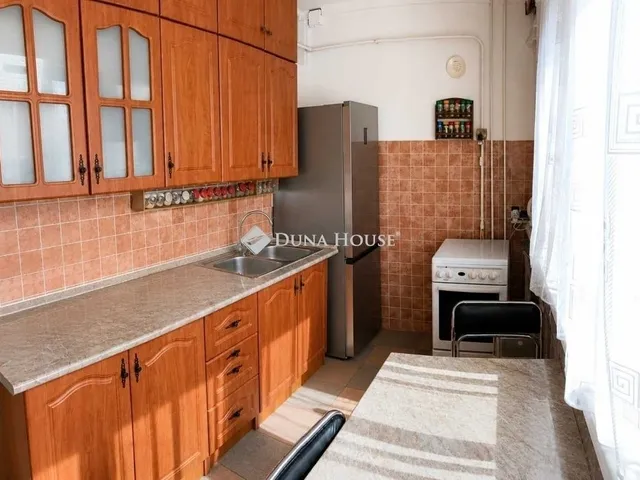 Eladó lakás Pécs, Kertváros 60 nm