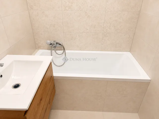 Eladó lakás Pécs, Egyetemváros 47 nm