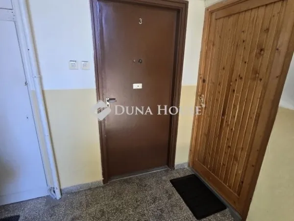 Eladó lakás Szentlőrinc 49 nm