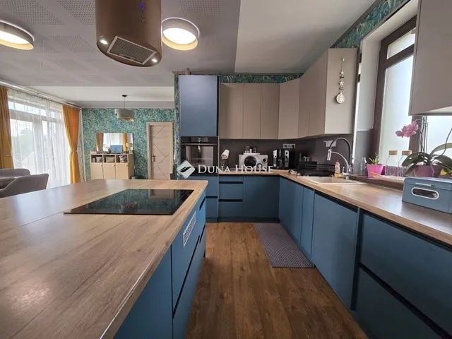Eladó ház Komló 129 nm
