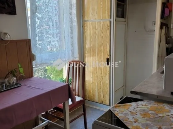 Eladó lakás Pécs, Kertváros 52 nm