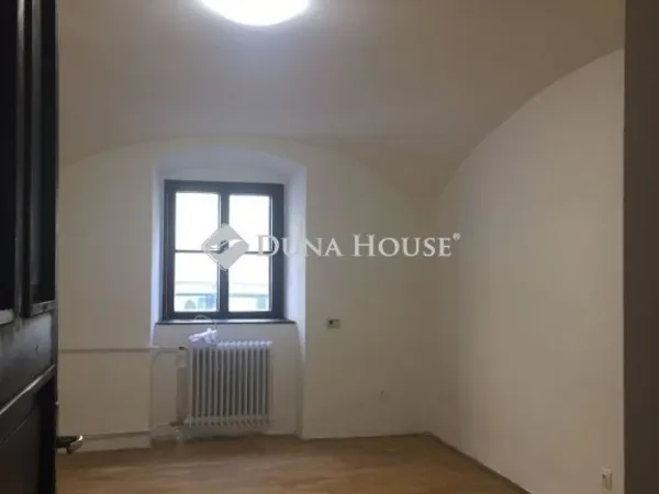 Eladó lakás Pécs, Belváros 74 nm
