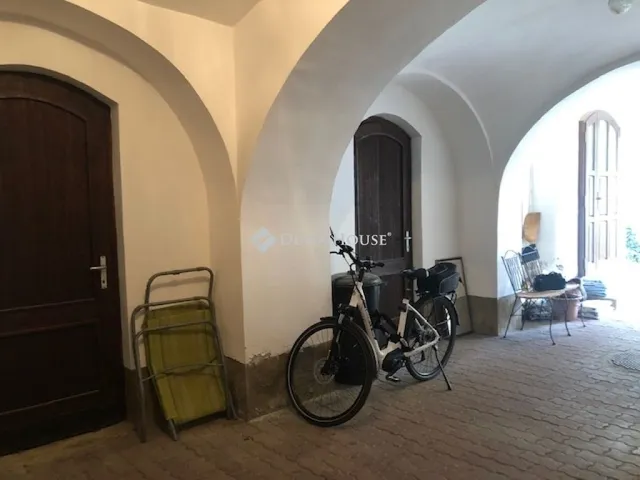 Eladó lakás Pécs, Belváros 74 nm