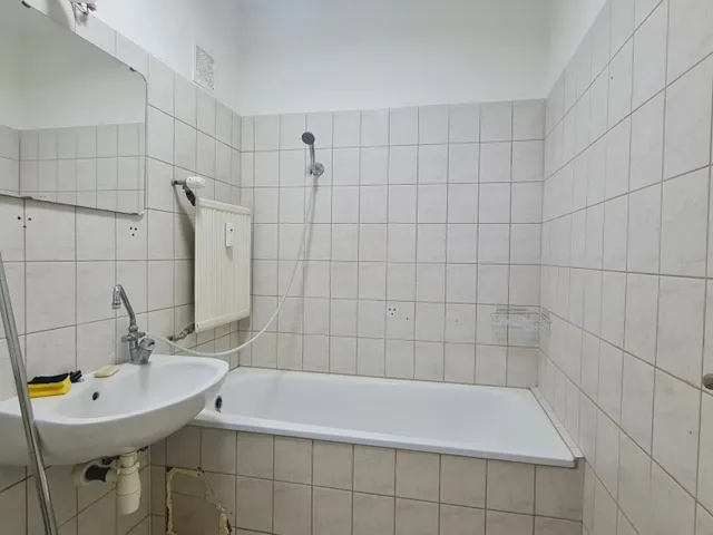 Eladó lakás Pécs, Uránváros 39 nm