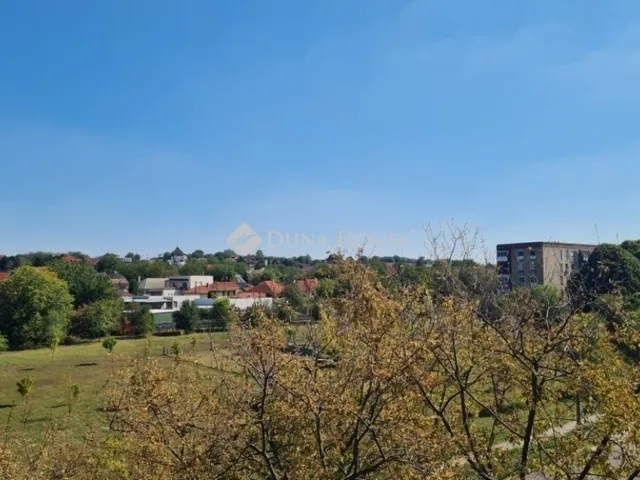 Eladó lakás Pécs, Kertváros 57 nm