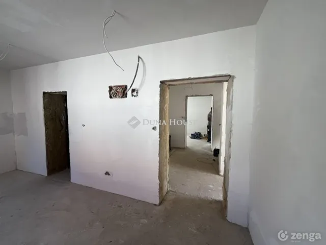 Eladó lakás Pécs, Gyárváros 38 nm