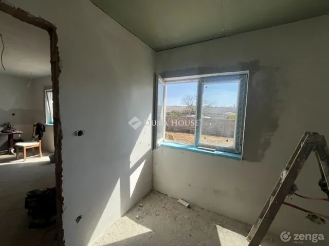 Eladó lakás Pécs, Gyárváros 31 nm