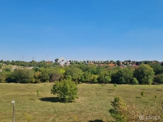 Eladó lakás Pécs, Kertváros 57 nm