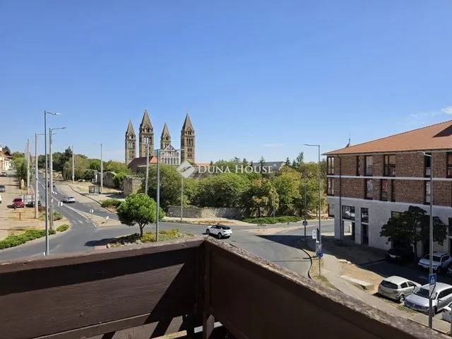 Eladó lakás Pécs, Belváros 64 nm