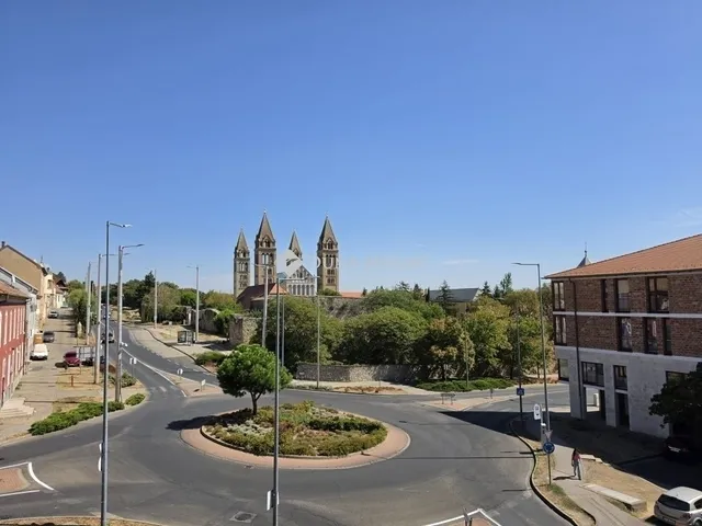 Eladó lakás Pécs, Egyetemváros 64 nm